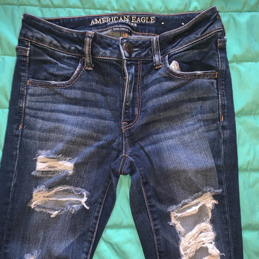 Medium wash pant